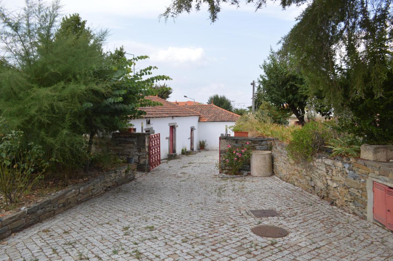Casa Vermelha Вила Нова ди Фош Коа Екстериор снимка